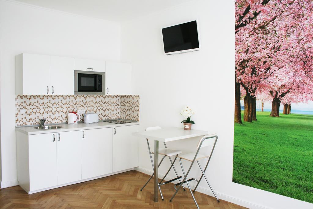 Apartment Lea Prague Extérieur photo