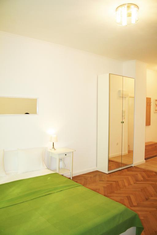 Apartment Lea Prague Extérieur photo